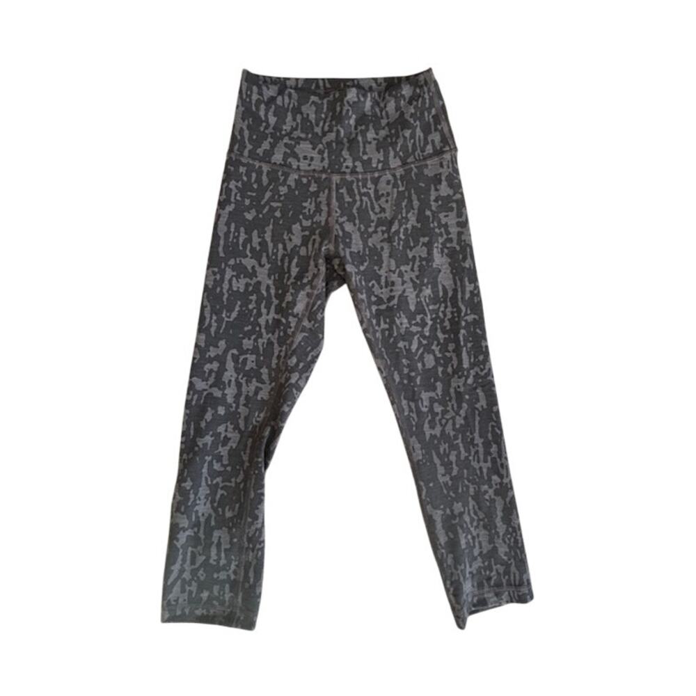 Lululemon Size 4 Gray Pattern Cropped Leggings Gr… - image 1